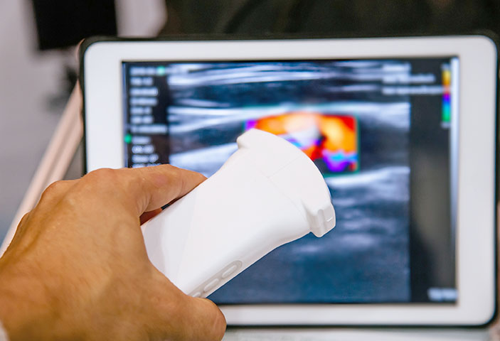 Portable ultrasound machine with tablet